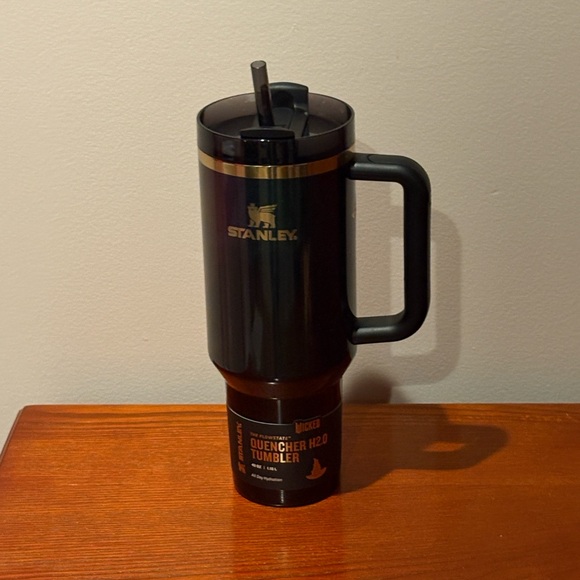 Stanley Wicked Elphaba 40oz Tumbler - Picture 7 of 11